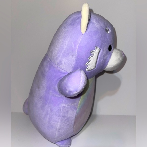 Priya the Red Panda 12"  Christmas Hugmee Squishmallows - Picture 5 of 5